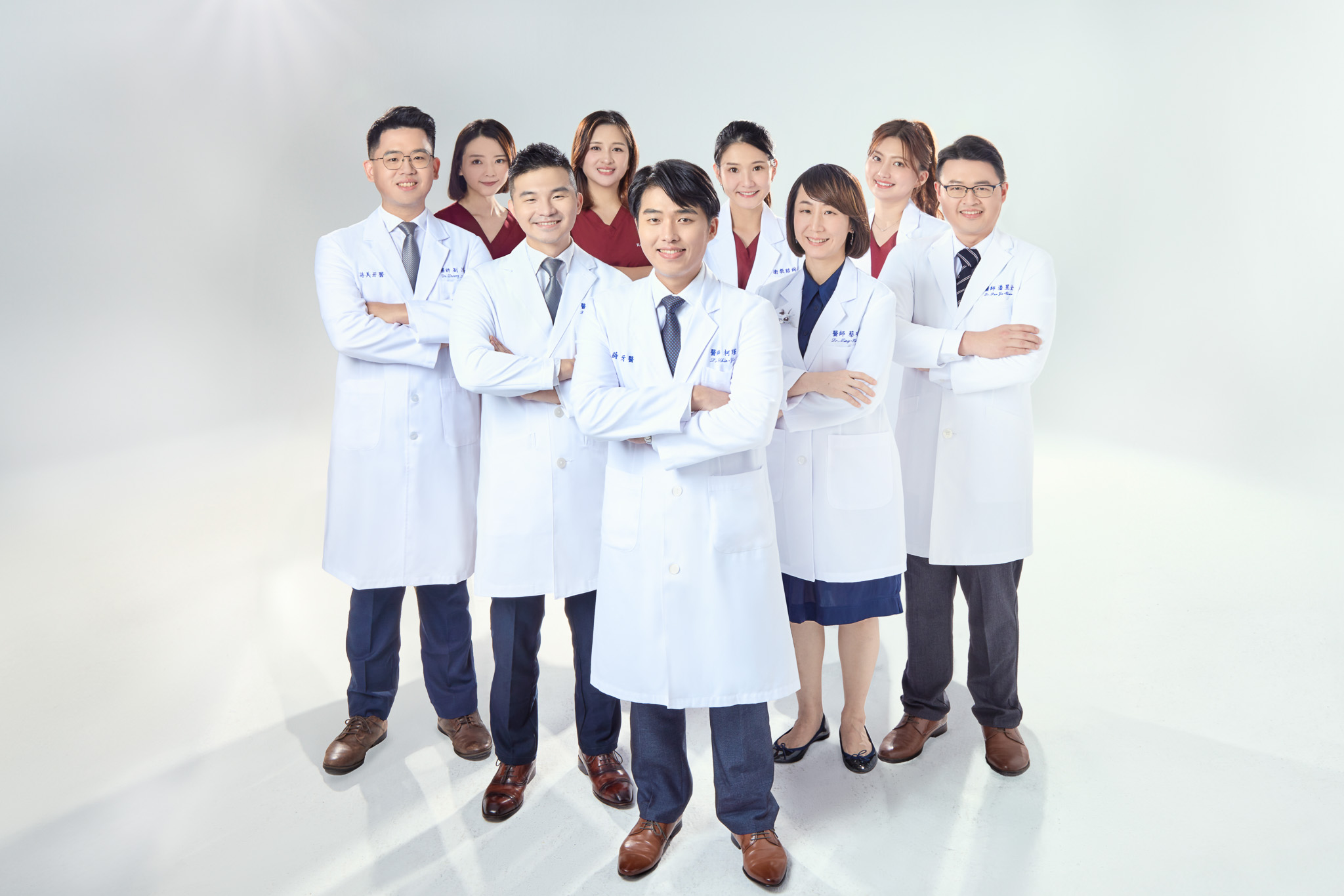 Invisalign®隱適美原廠認證鑽石級齒顎矯正專科醫師團隊