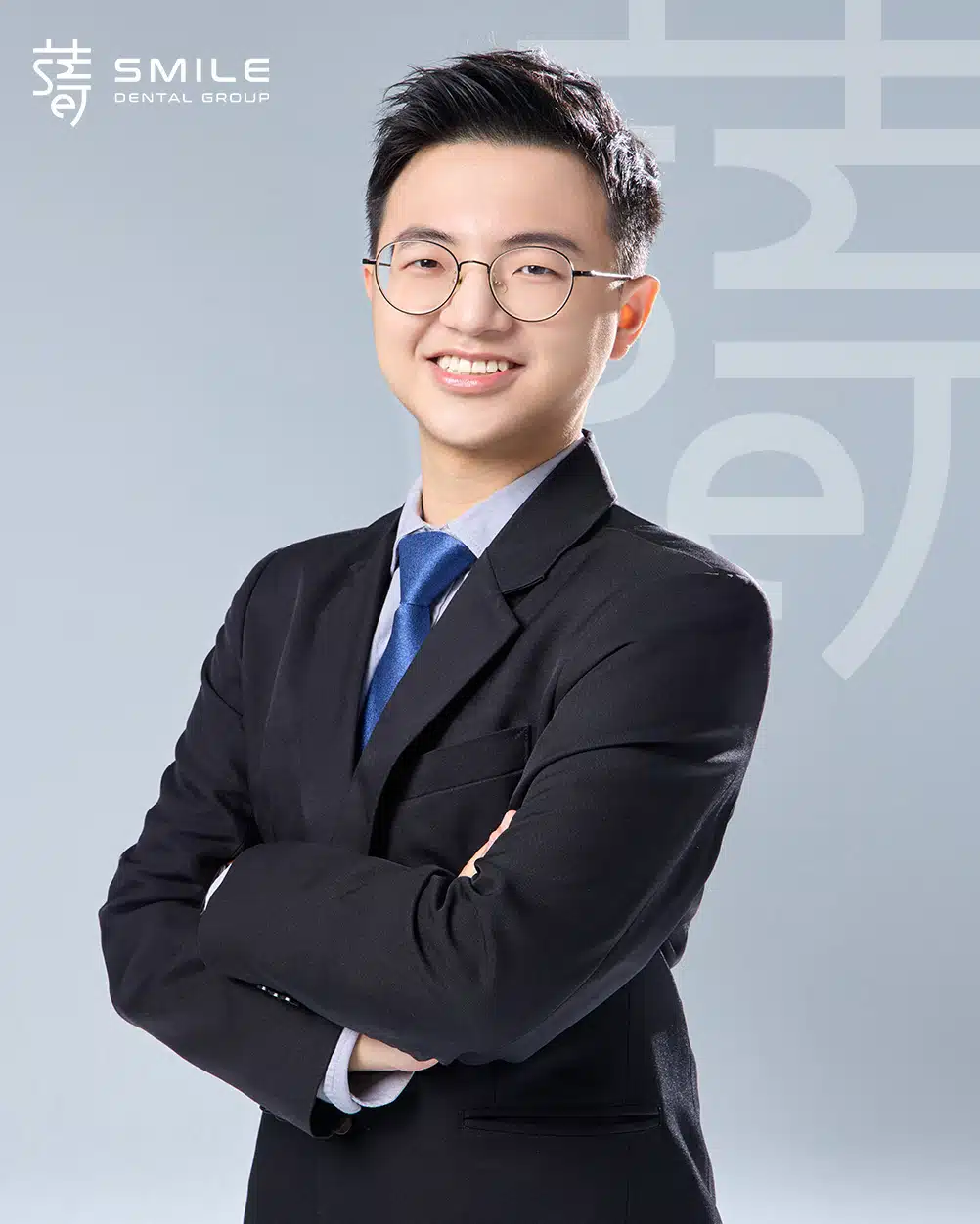 劉又銘醫師西裝