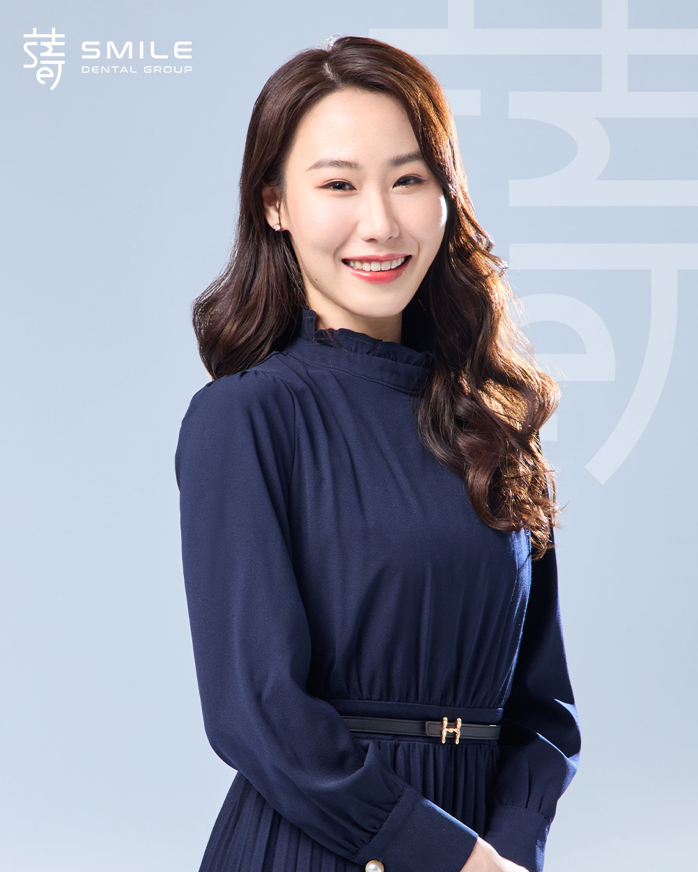 李冠瑩醫師正裝