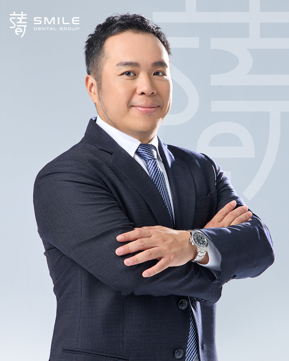賴泓璋醫師西裝