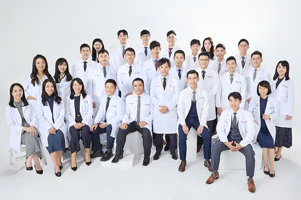 ✓Header--- 蒔美牙醫專科醫師團隊 官網首頁醫師照