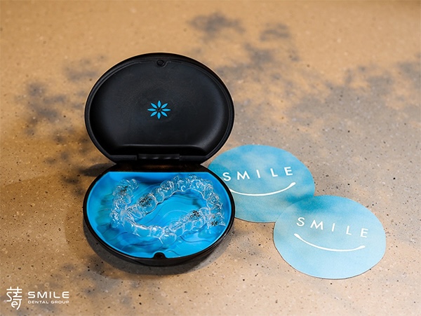 隱適美隱形牙套情境照 兒童隱適美 × 肌功能訓練：8歲孩子的早期矯正，從害羞到自信大笑的蛻變旅程